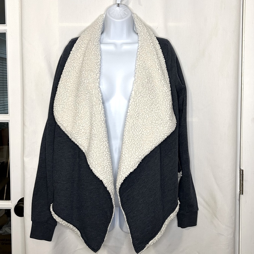 ABERCROMBIE & FITCH WMNS BLUE SHEEPSKIN LINED CARDIGAN W/ DRAPED FRONT, SZ M/L